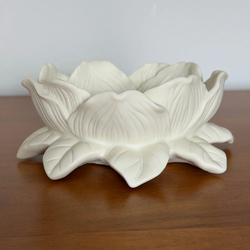 🕯️ PartyLite Vintage Magnolia Lotus Blossom Ivory Floral Candle Holder
